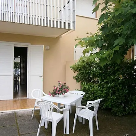 Andrea Apartment *
